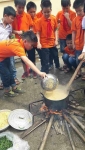 TRẢI NGHIỆM “MỘT NGÀY NÓI TIẾNG ANH”
